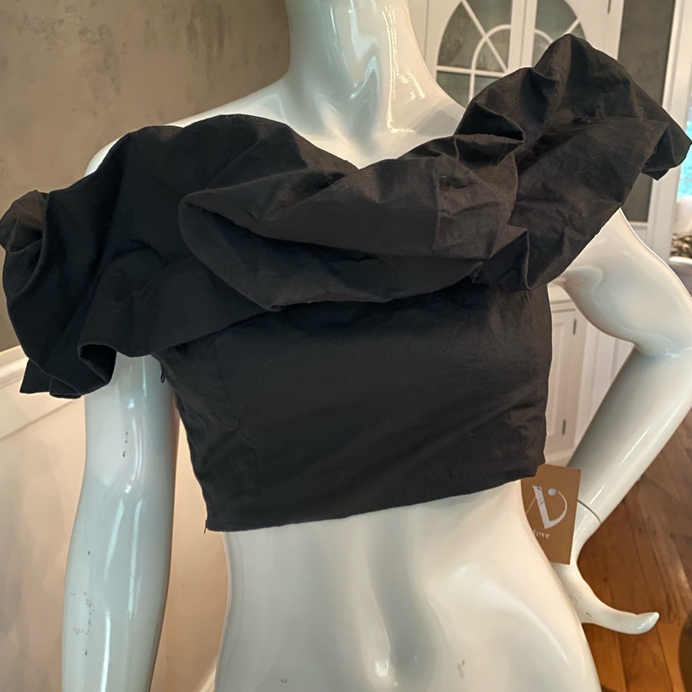 Seven Wonders Savannah Top Black